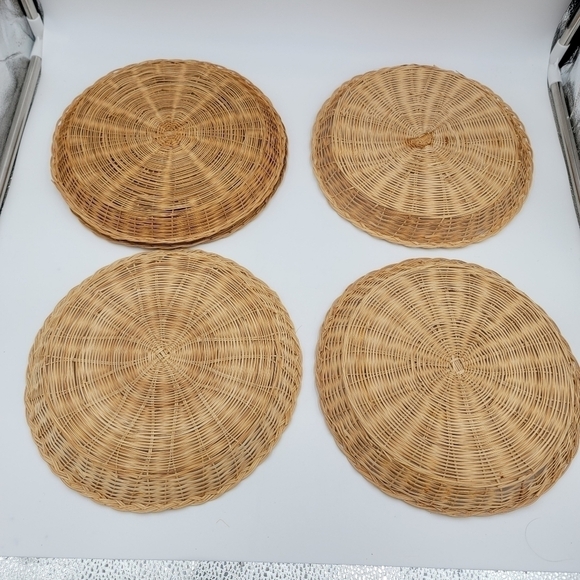 Set Of 5 Rattan Tan Plate Chargers One Size - Picture 4 of 9